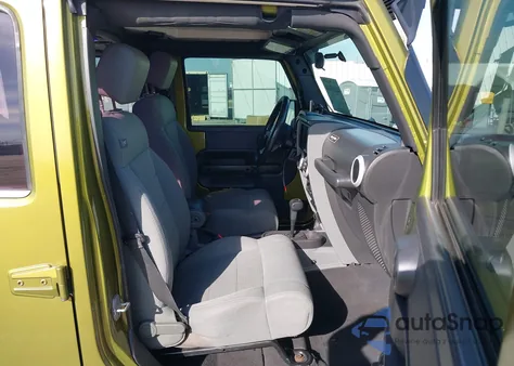 2008 Jeep Wrangler Unlimited Sahara z USA, uszkodzony, nr VIN 1J4GB59178L528091